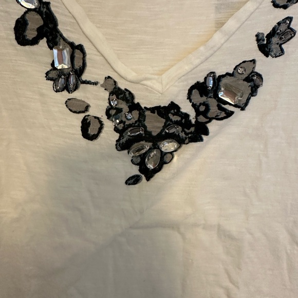 Ann Taylor White & Gem Tee - Picture 5 of 10